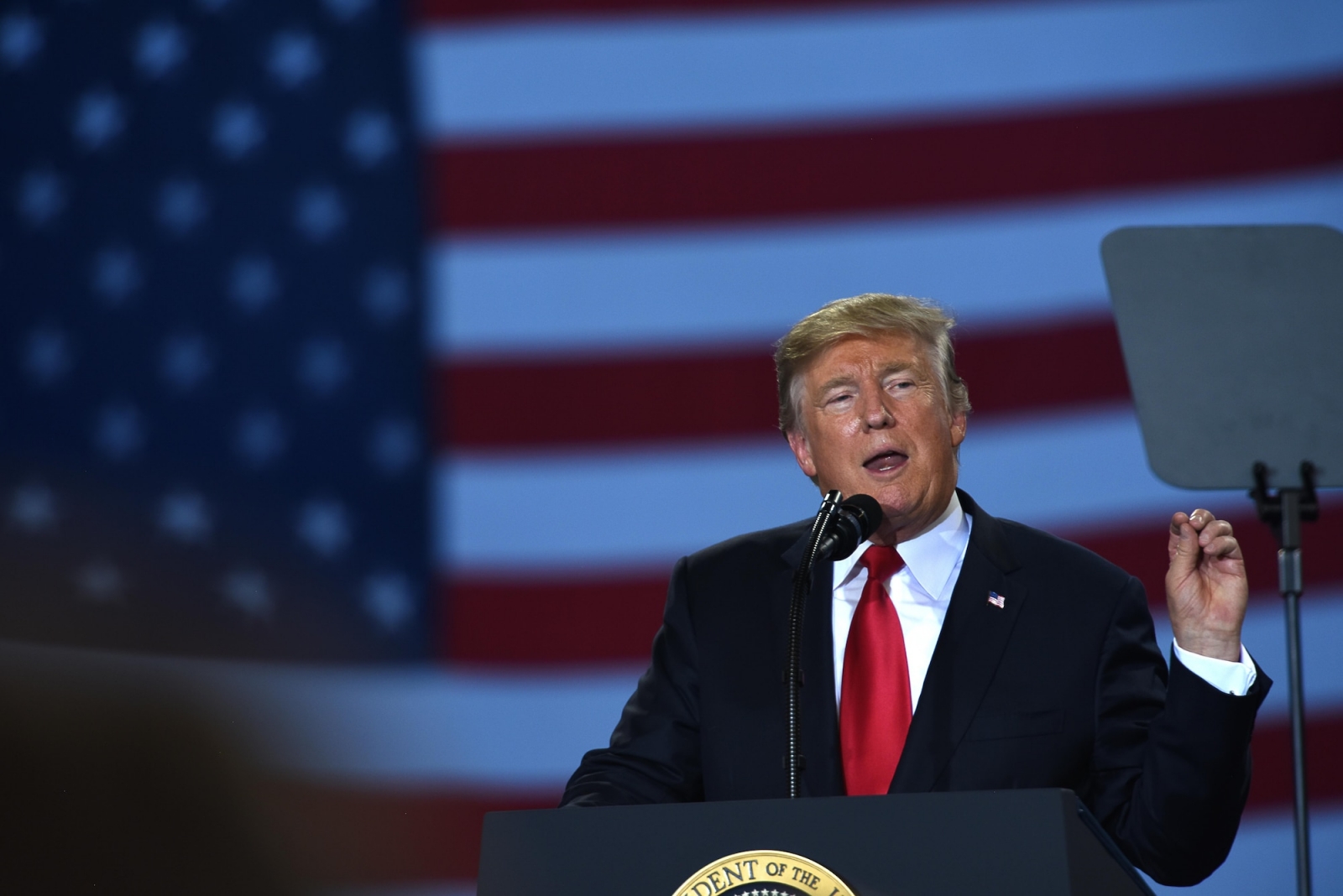 Market Analysis: BTC Plunges Amid U.S. Government Shutdown Fears 8