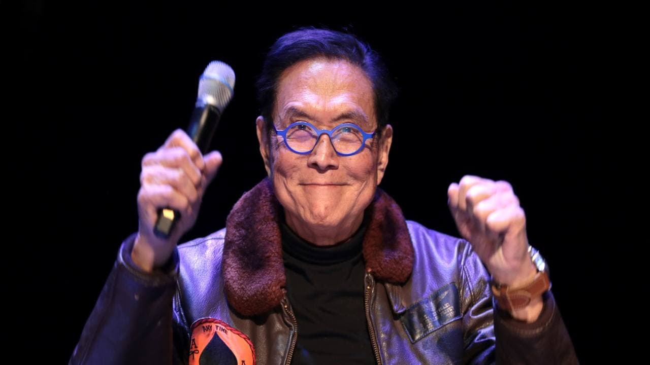 'De-Worsified, Not Diversified': Robert Kiyosaki Warns Investors on a Hidden Risk 1