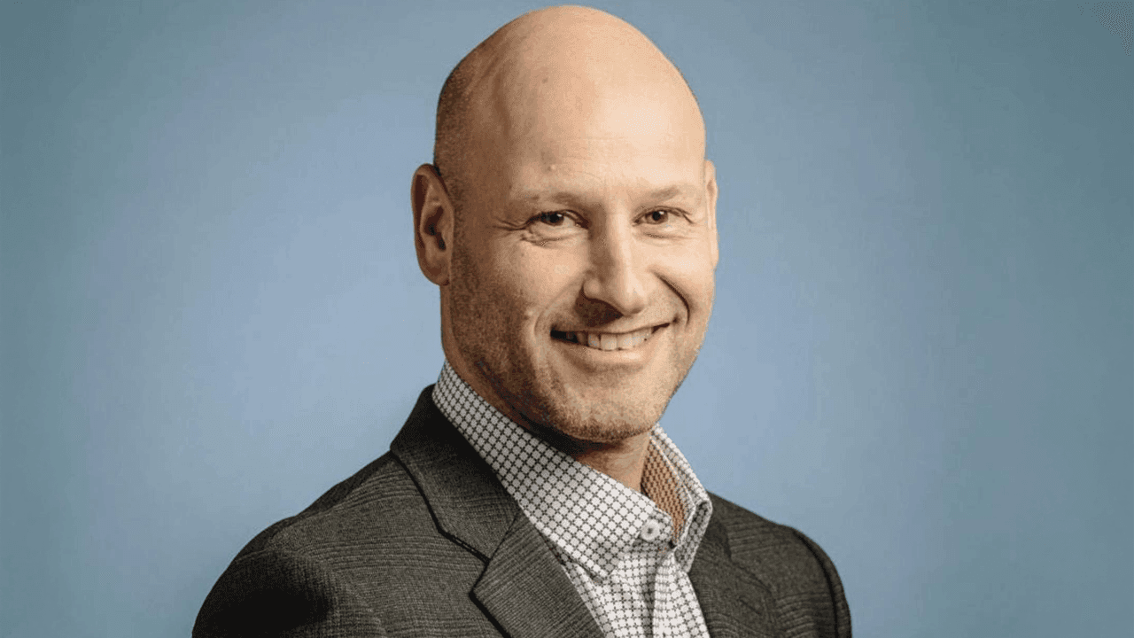 Ethereum Co-Founder Joseph Lubin's wallet stirs after 3 years, moving 80,001 ETH worth $121.6M. 1