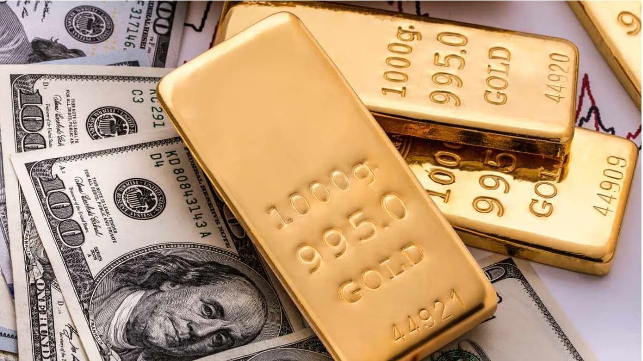 Gold Overtakes US Treasuries as Top Reserve Asset: ECB Data 1