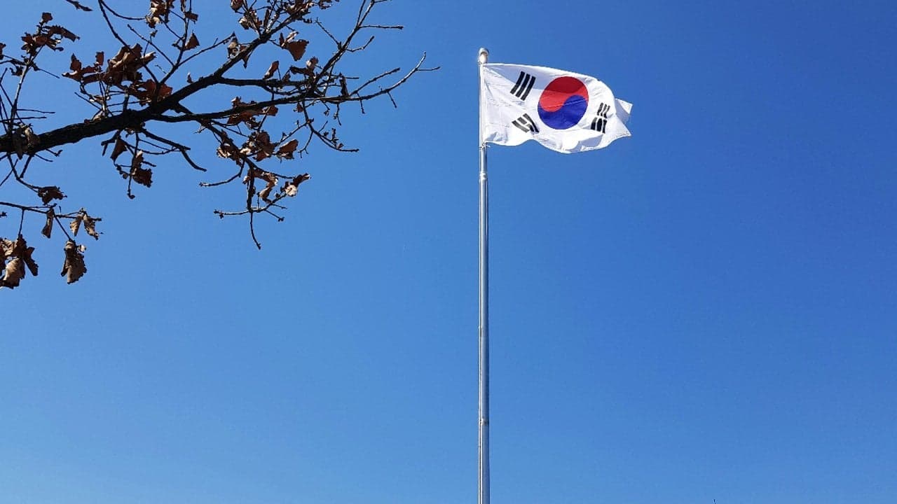 South Korea Halts KOSPI Trading After 8.4% Crash Trips Circuit Breaker 1