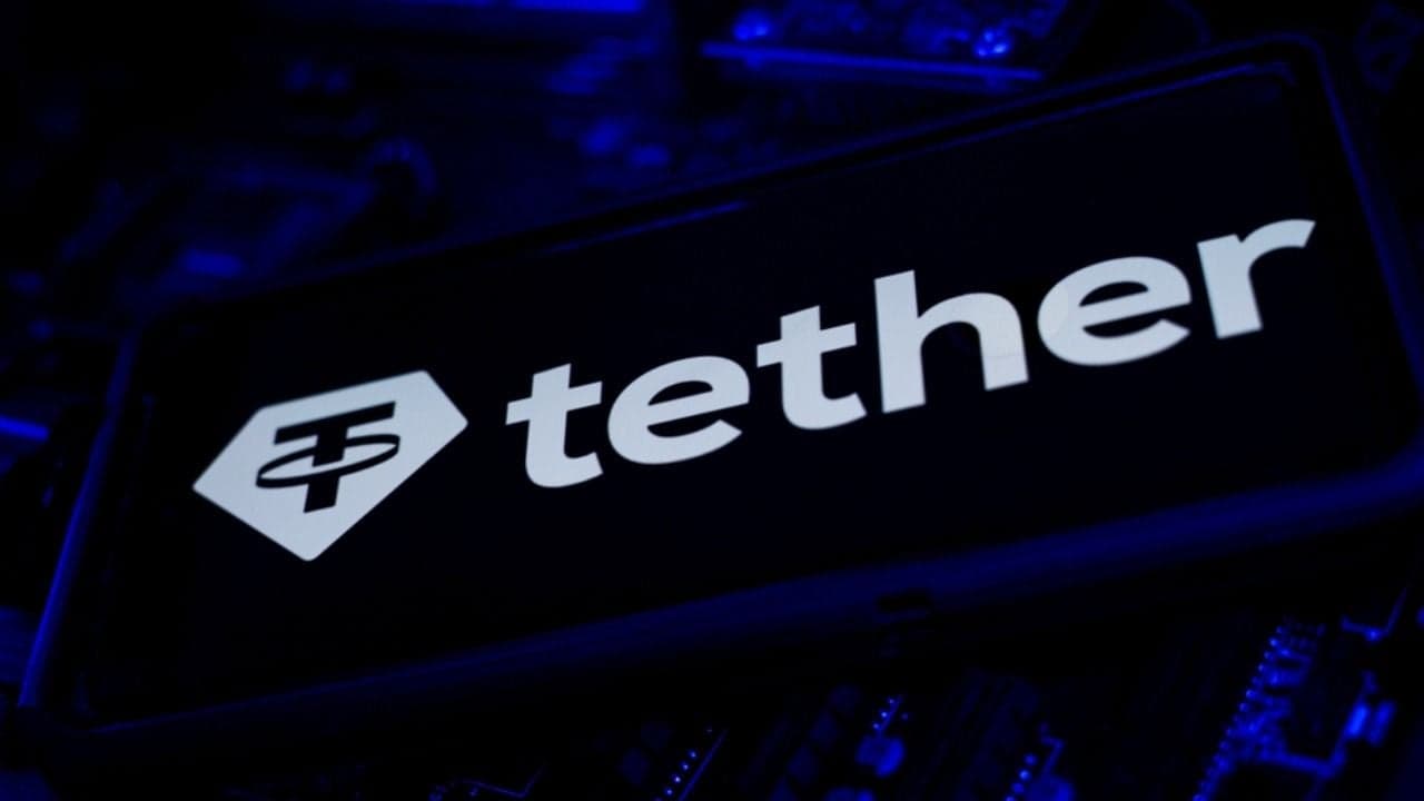 Tether Phases out aUSDT Stablecoin, Refocuses on XAUT Gold Token 1