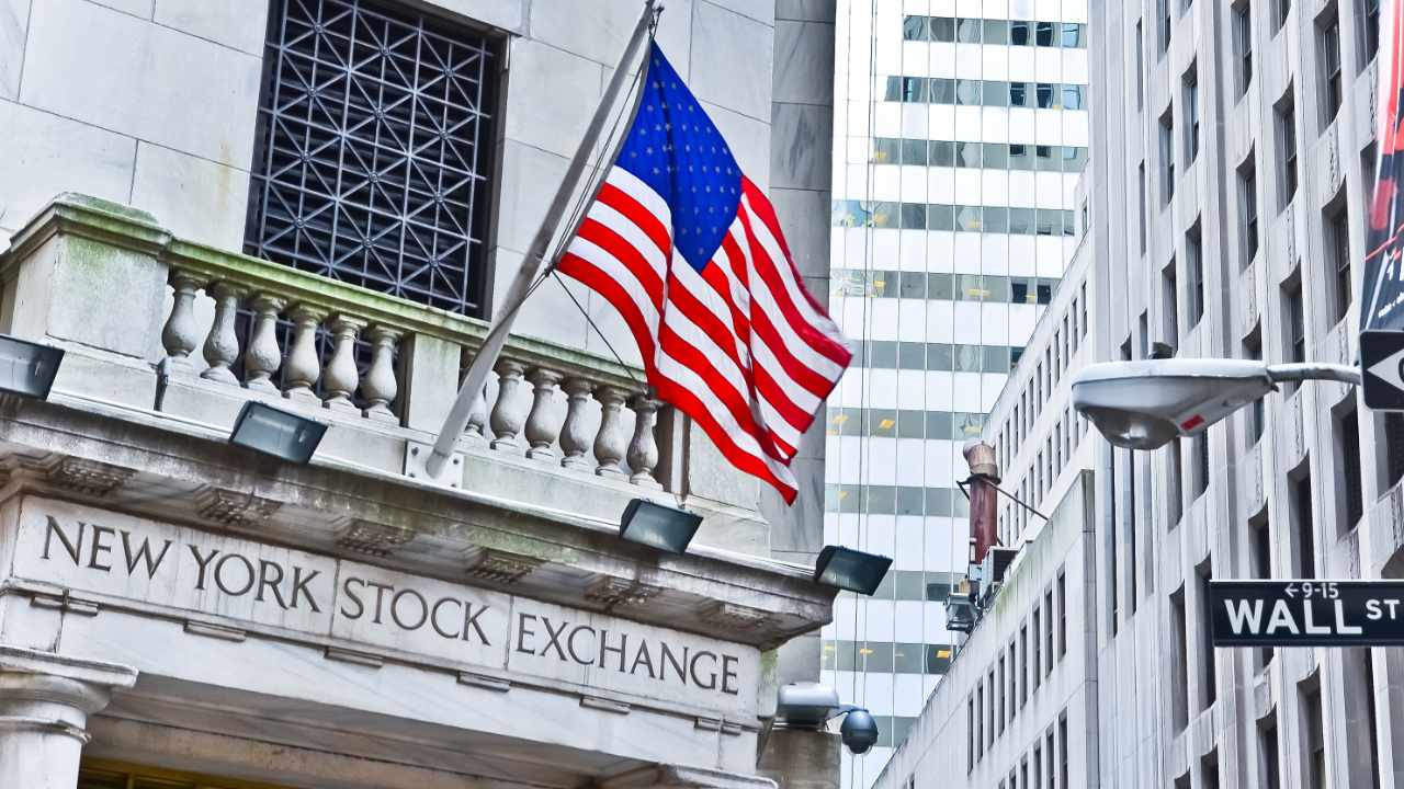 Crypto Giant Bullish Files for NYSE IPO With Peter Thiel Backing 1